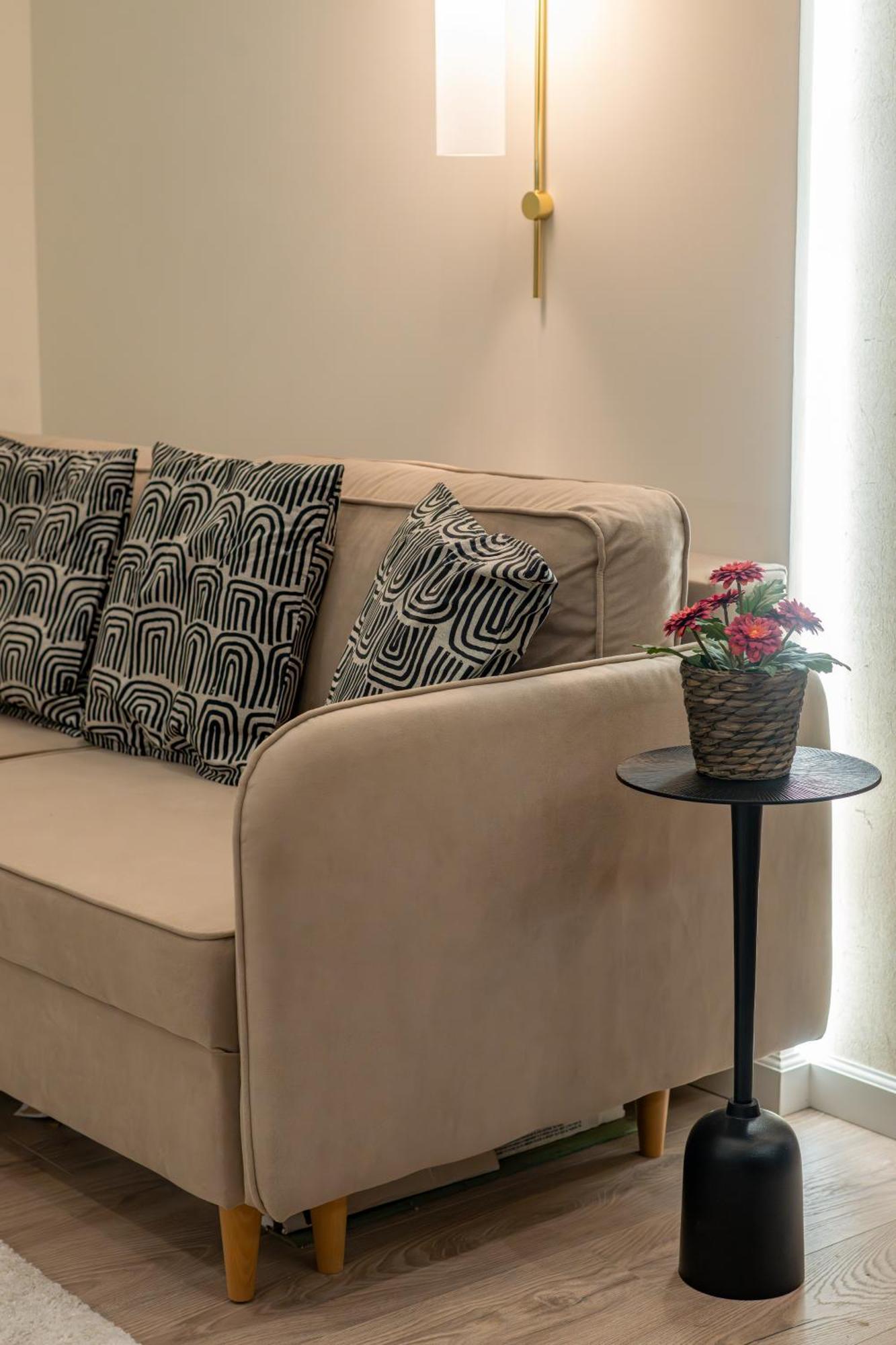 Akacfa-a112 Stylish 2 Bedroom *